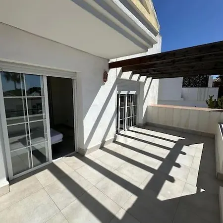 Con Barbacoa Y Piscina Сasa de vacaciones Estepona